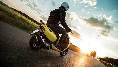 バイク置場［盗難防止バー・屋根付］