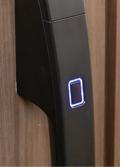 玄関ドア電池錠